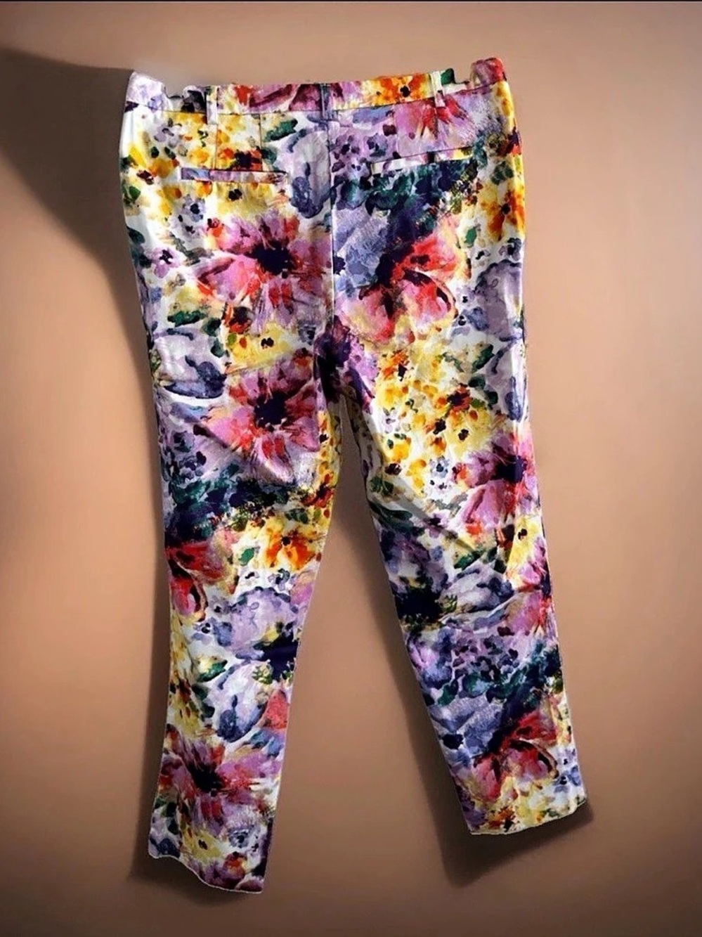 Jones New York Essentials by Jones New York Floral Skinny Pants in Purple & mult